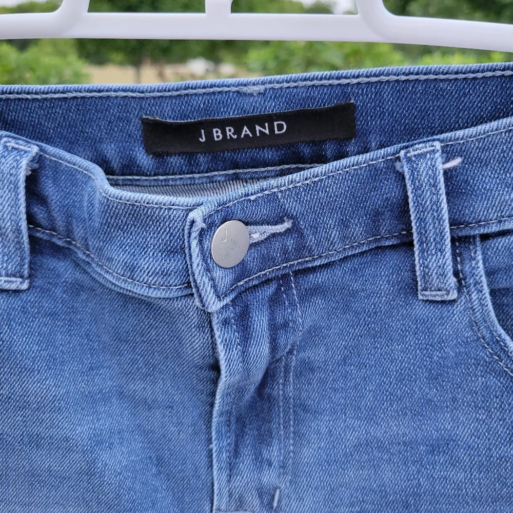 J Brand Silvery Ruby High Rise cropped cigarette jean size 27 medium wash - Picture 7 of 10